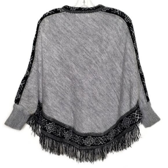 ALPAFINA Alpaca Gray Wool Aztec Poncho - Picture 4 of 5